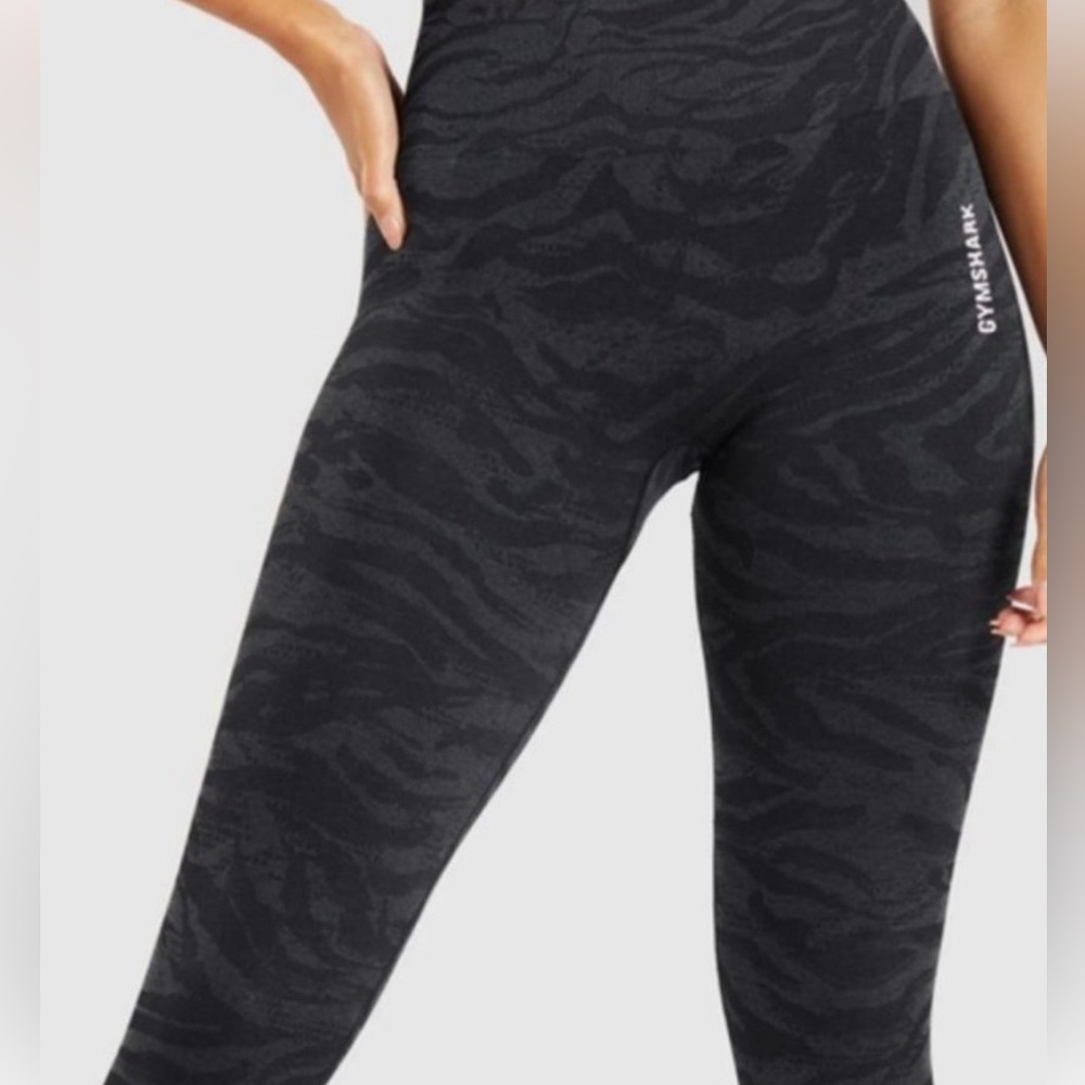 GYMSHARK zebra leggings size xs